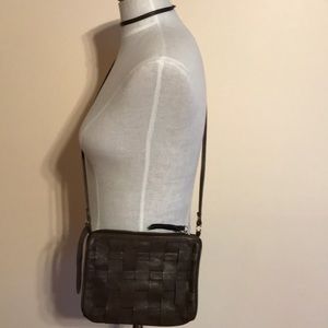 TOPSHOP WASHED LEATHER CROSSBODY BAG